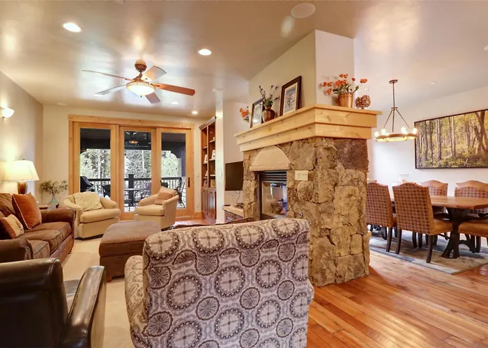 39c Union Creek Townhomes West *