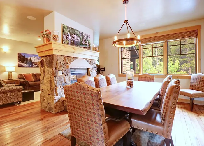 39c Union Creek Townhomes West Apartment